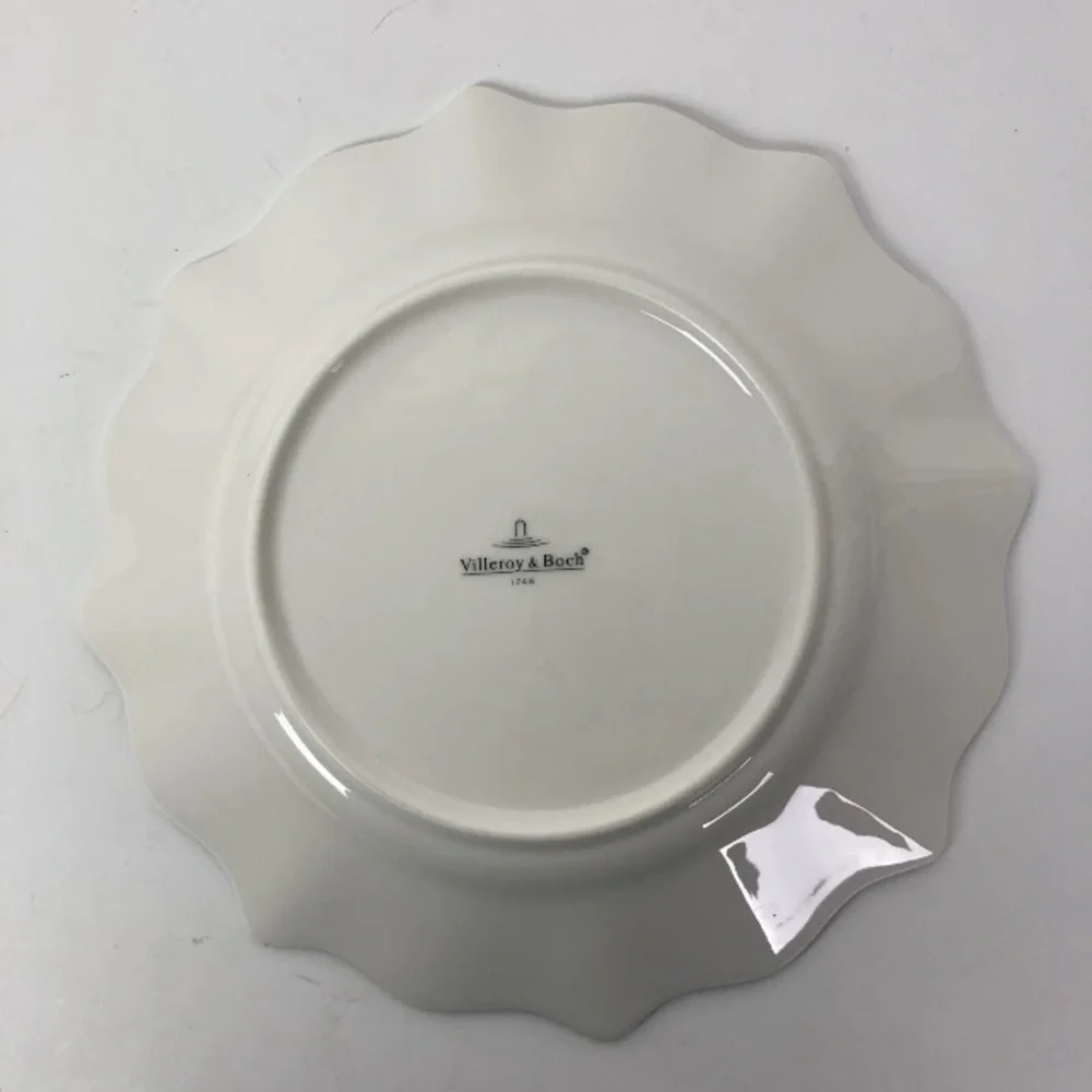 Villeroy & Boch Toy's Delight Red Salad Plate 9.5 in Holiday Christmas Tree